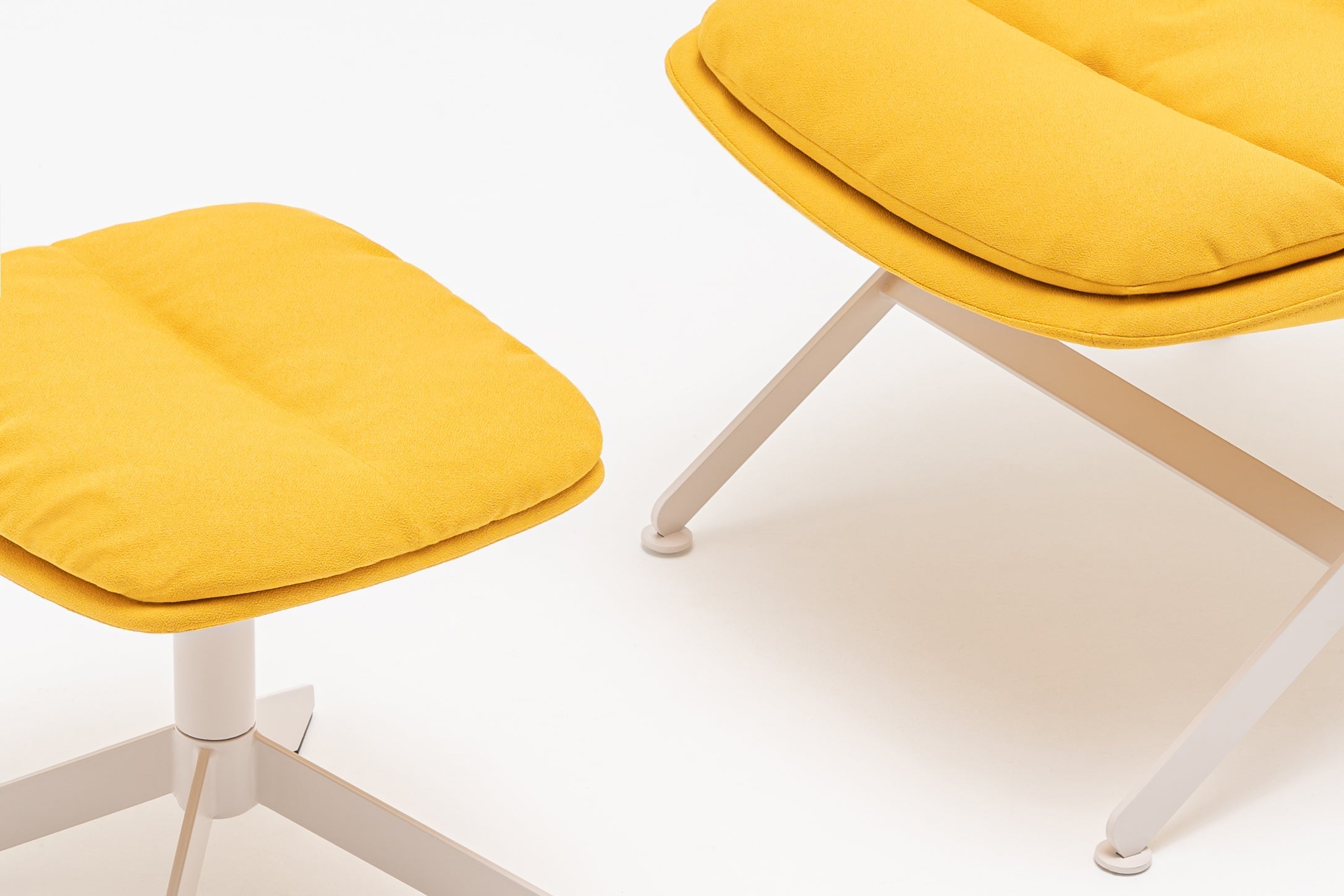 Gestoffeerde FAT FRANK voetensteun