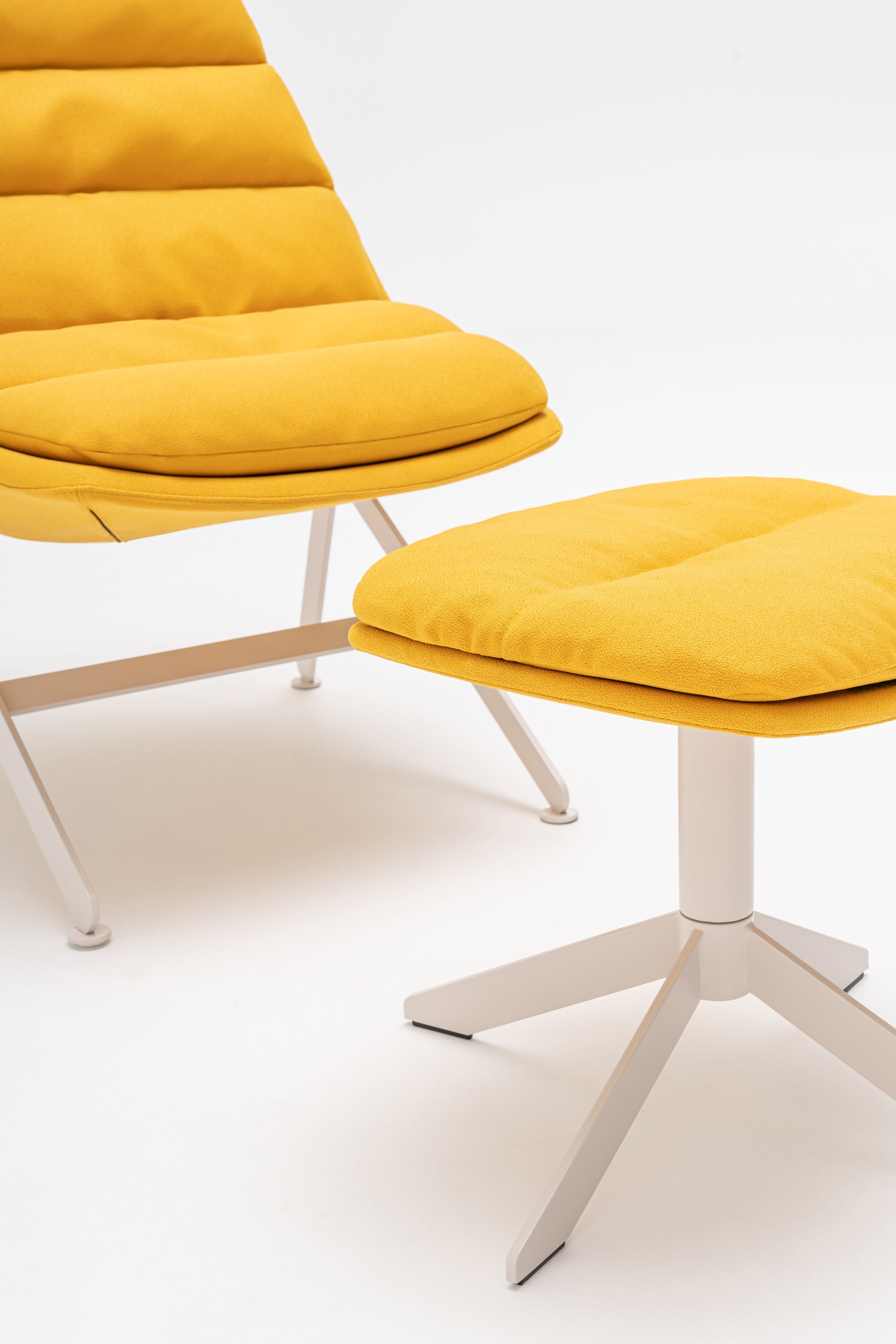 Gestoffeerde FAT FRANK voetensteun