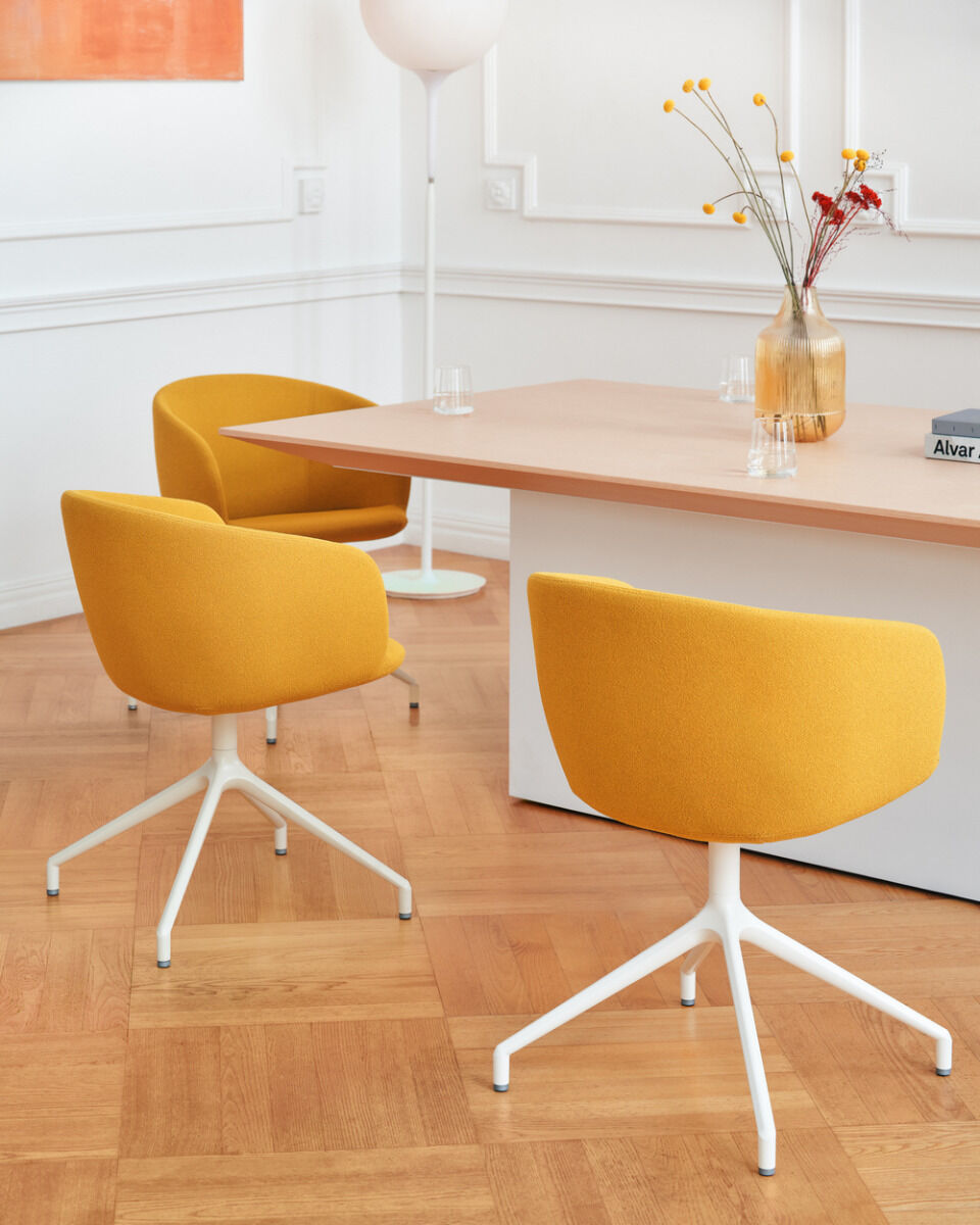 Krzesło obrotowe GRACE aluminiowa podstawa - kolor do wyboru [Milena] MDD    Eye on Design