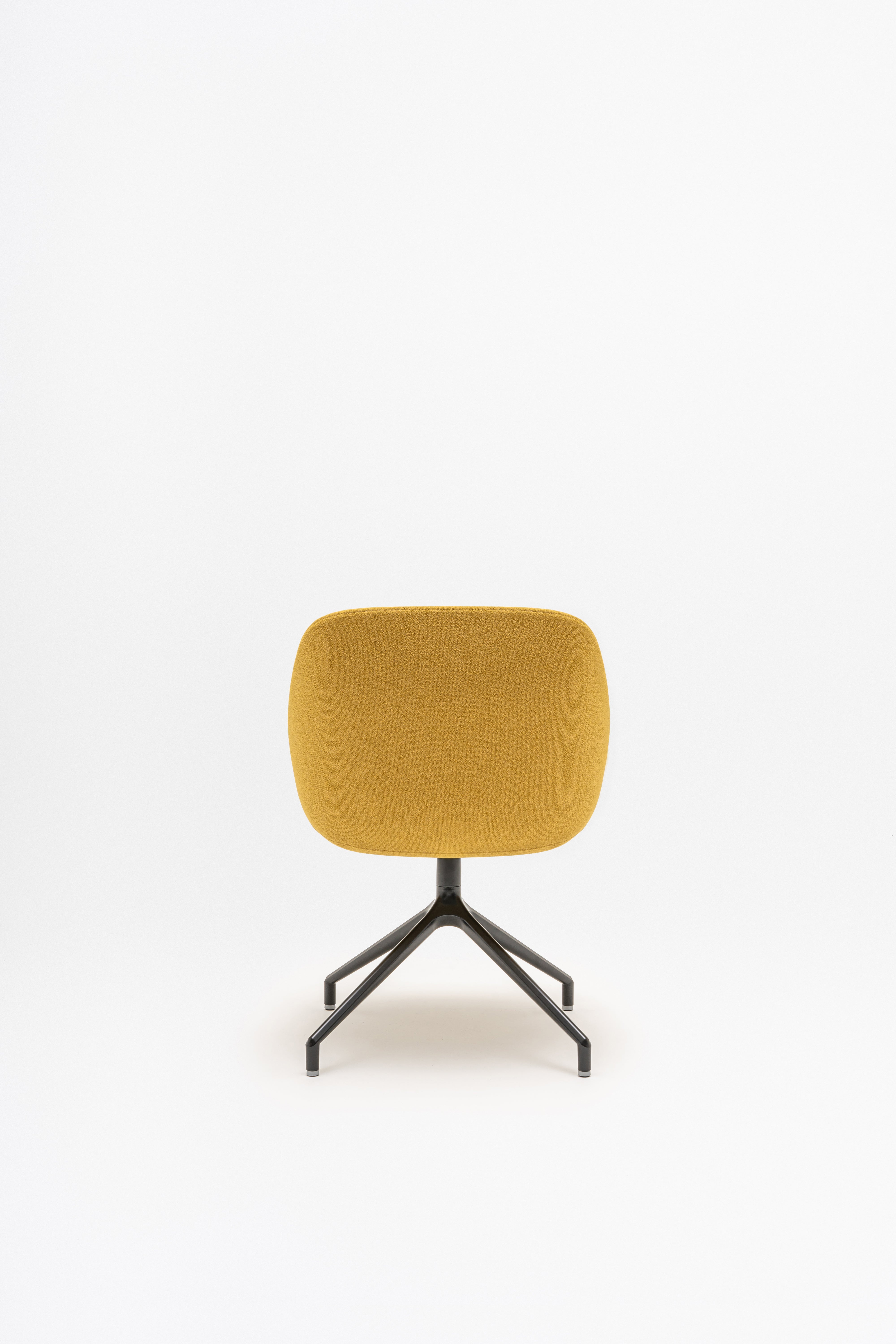 Rotable armchair with low backrest metal parallel base