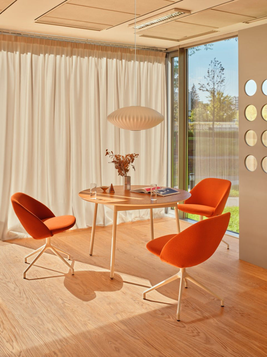 Rotable armchair with low backrest metal parallel base