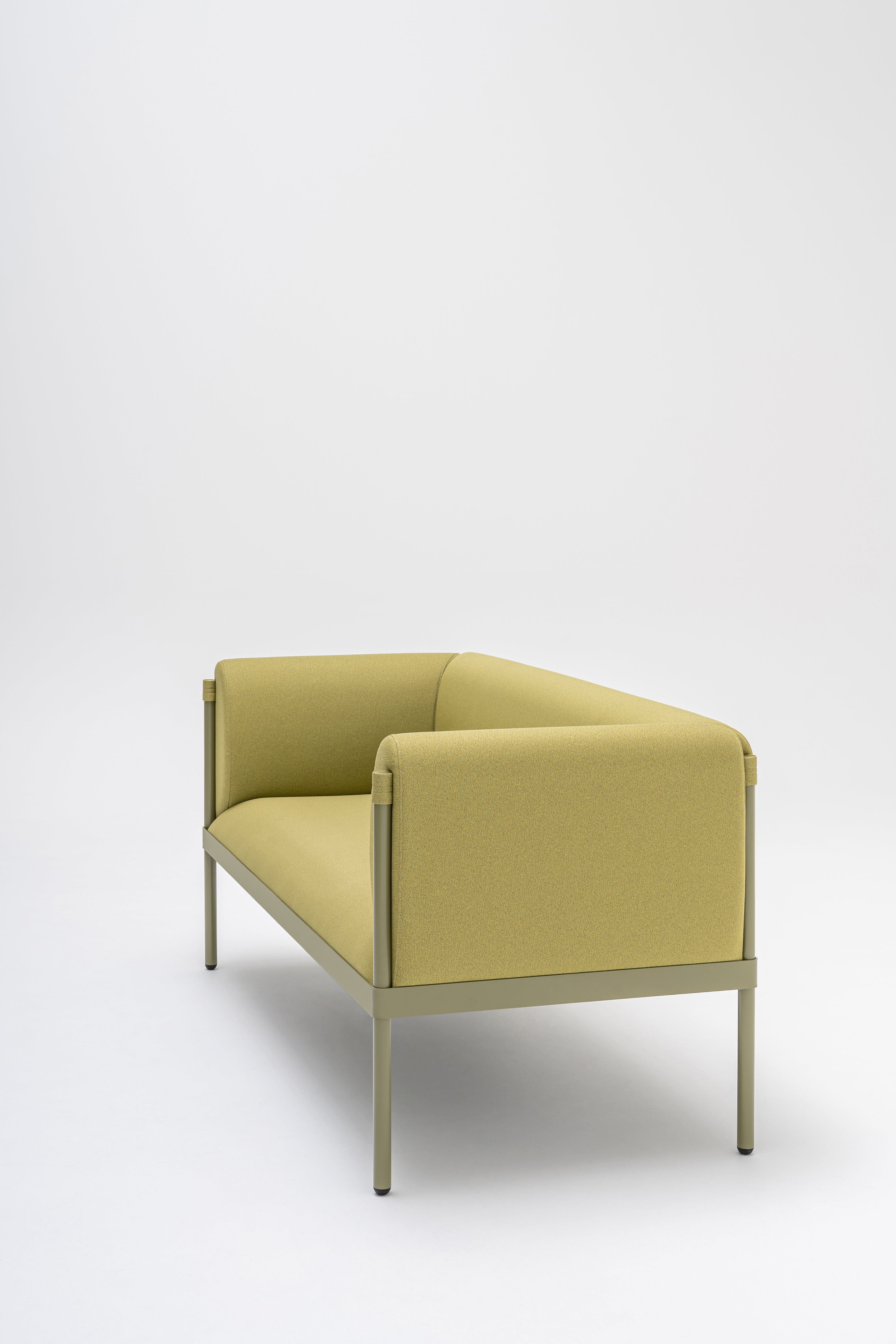 2-Sitzer-Sofa niedrig gepolsterte Stelzen