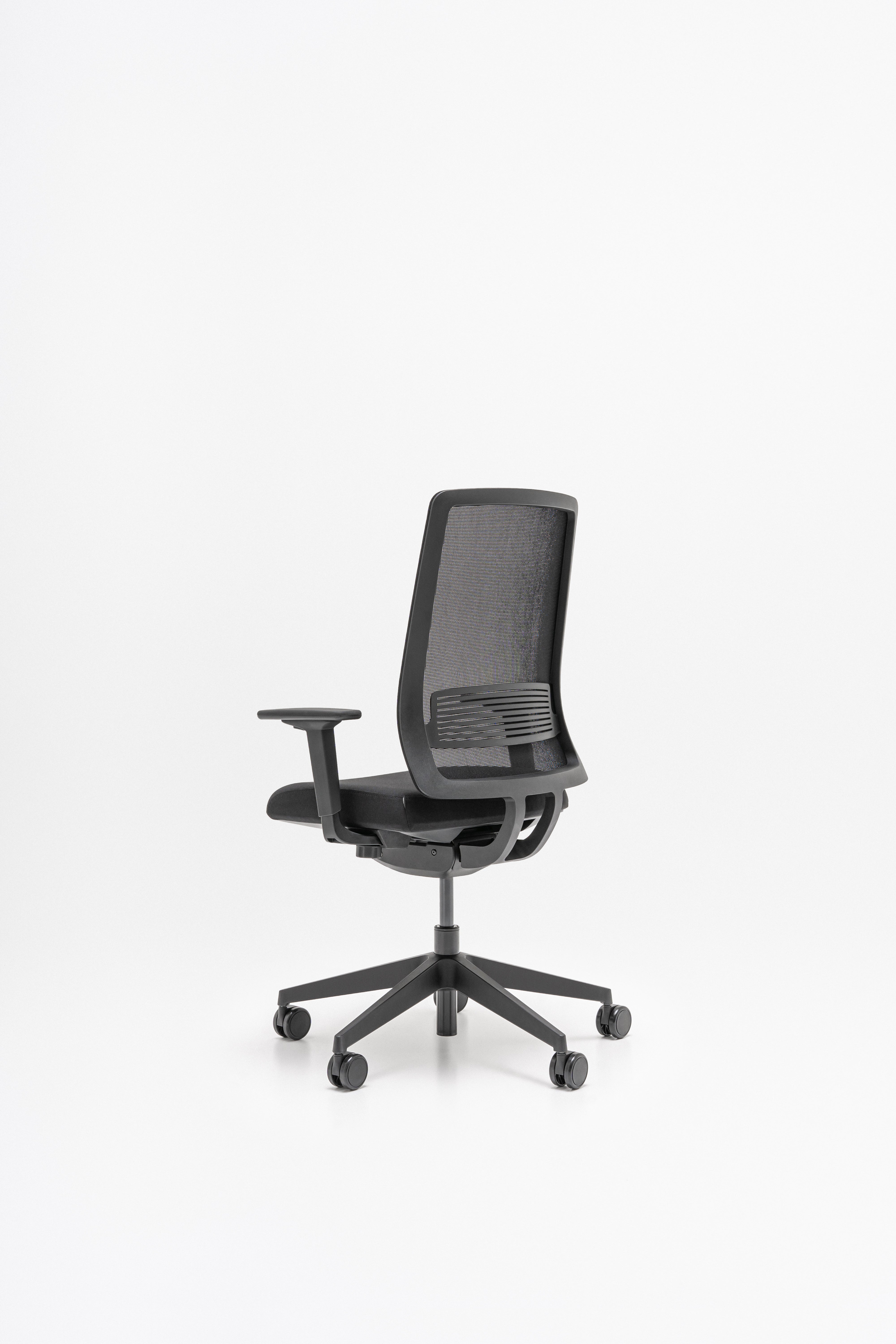 Apex Office Chair mit Rädern für eine harte Oberfläche