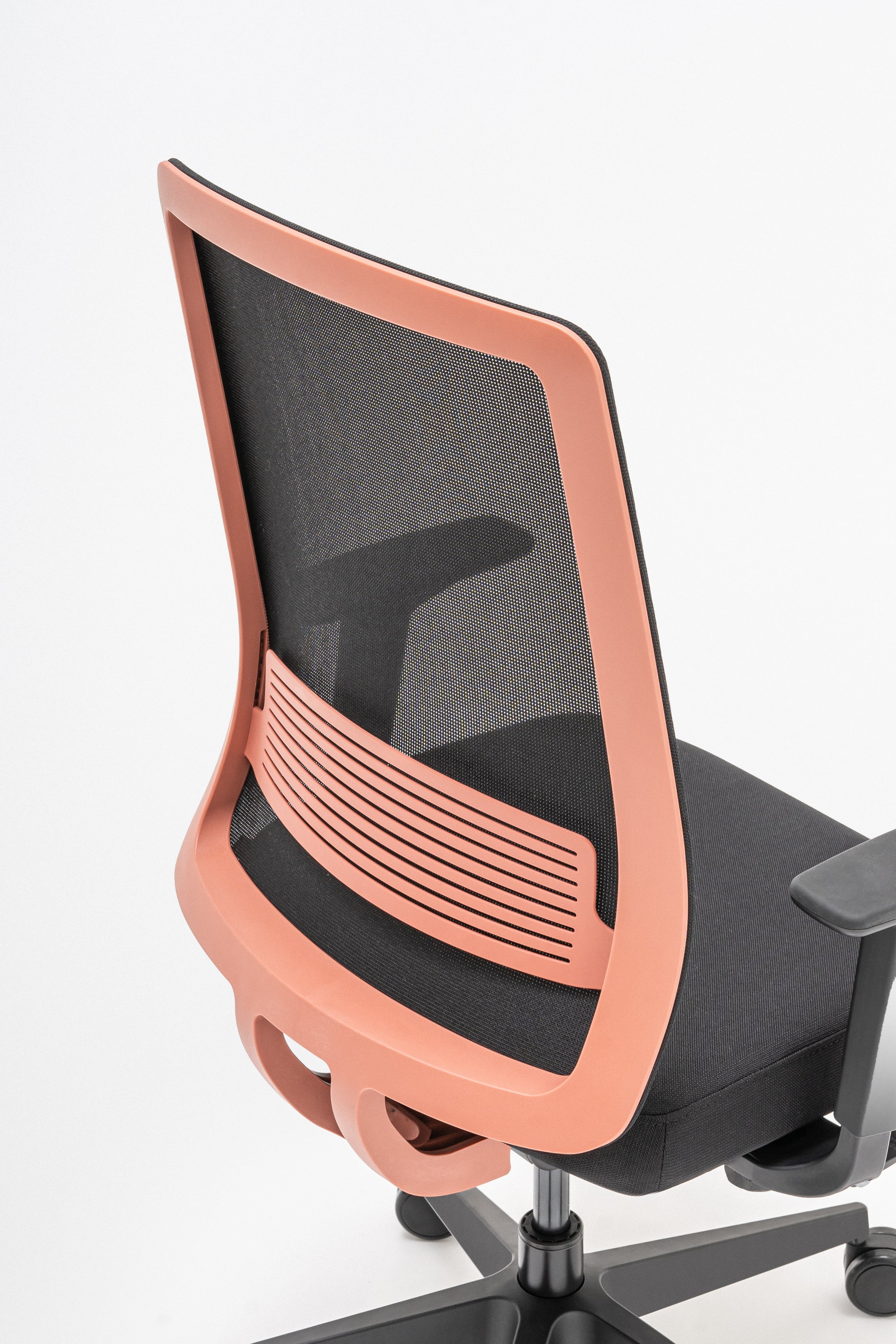 Apex Office Chair mit Rädern für eine harte Oberfläche