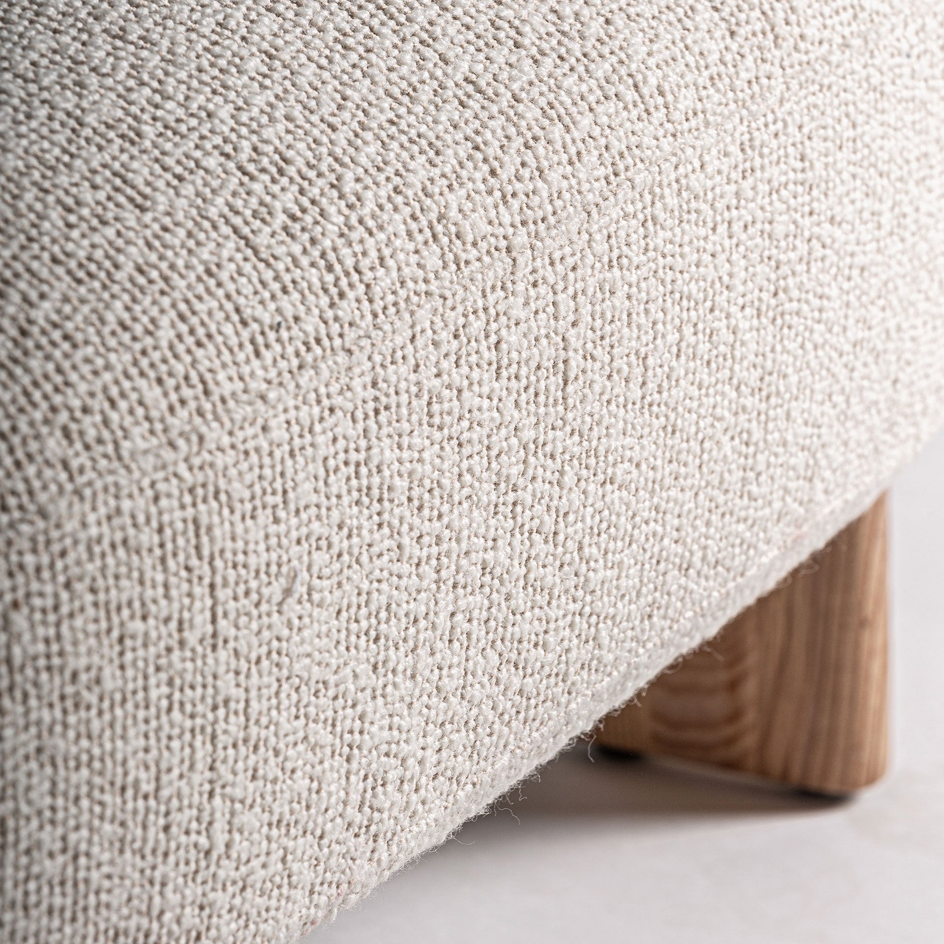 Sofa NARA beige mit Eichenbasis