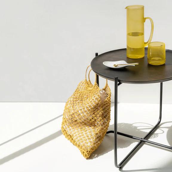 Stolik kawowy FEZ ze zdejmowaną tacą Urban Nature Culture    Eye on Design