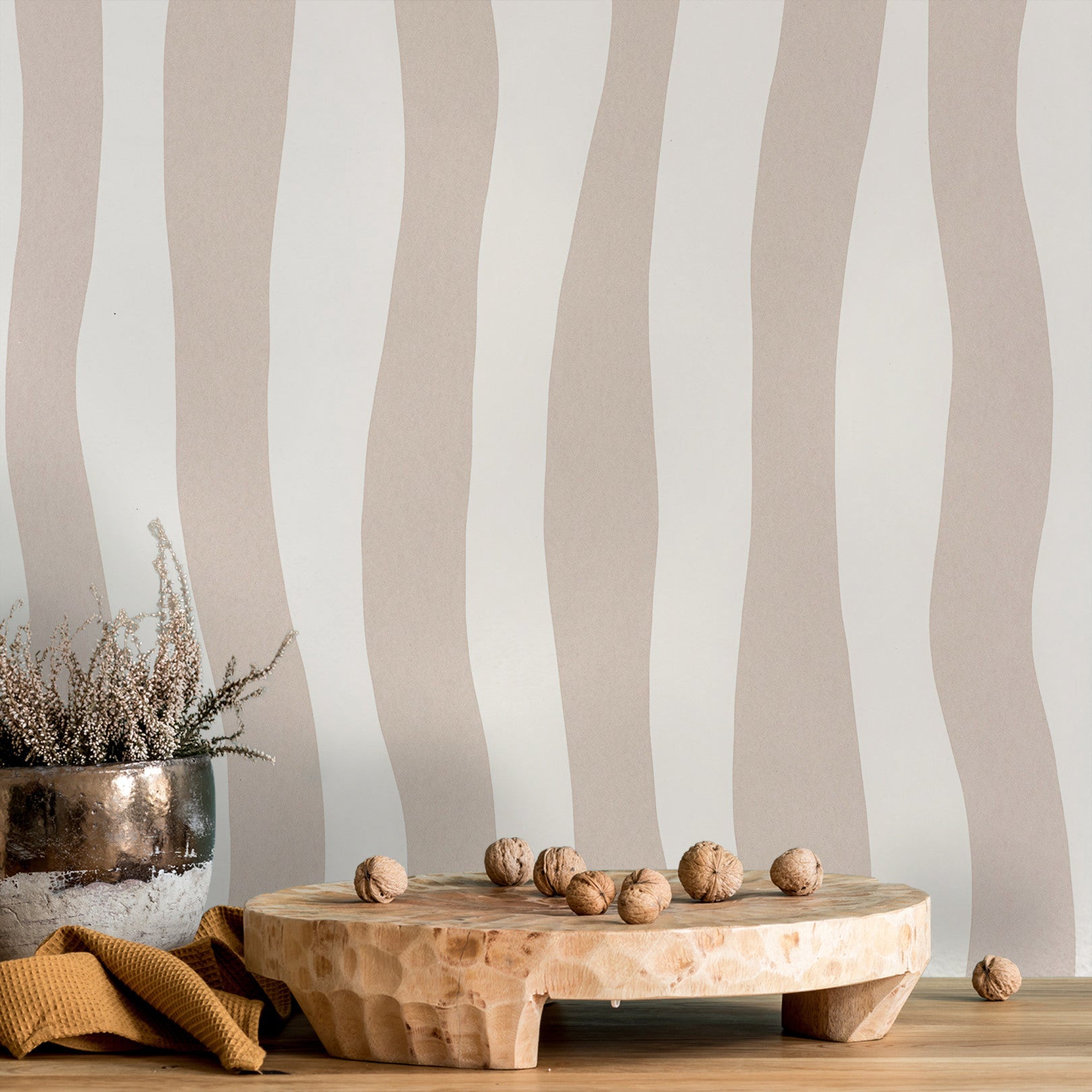 Structuurtapijt met abstract patroon in golvende strepen SUNDAE - BEIGE POUDRE poederbeige
