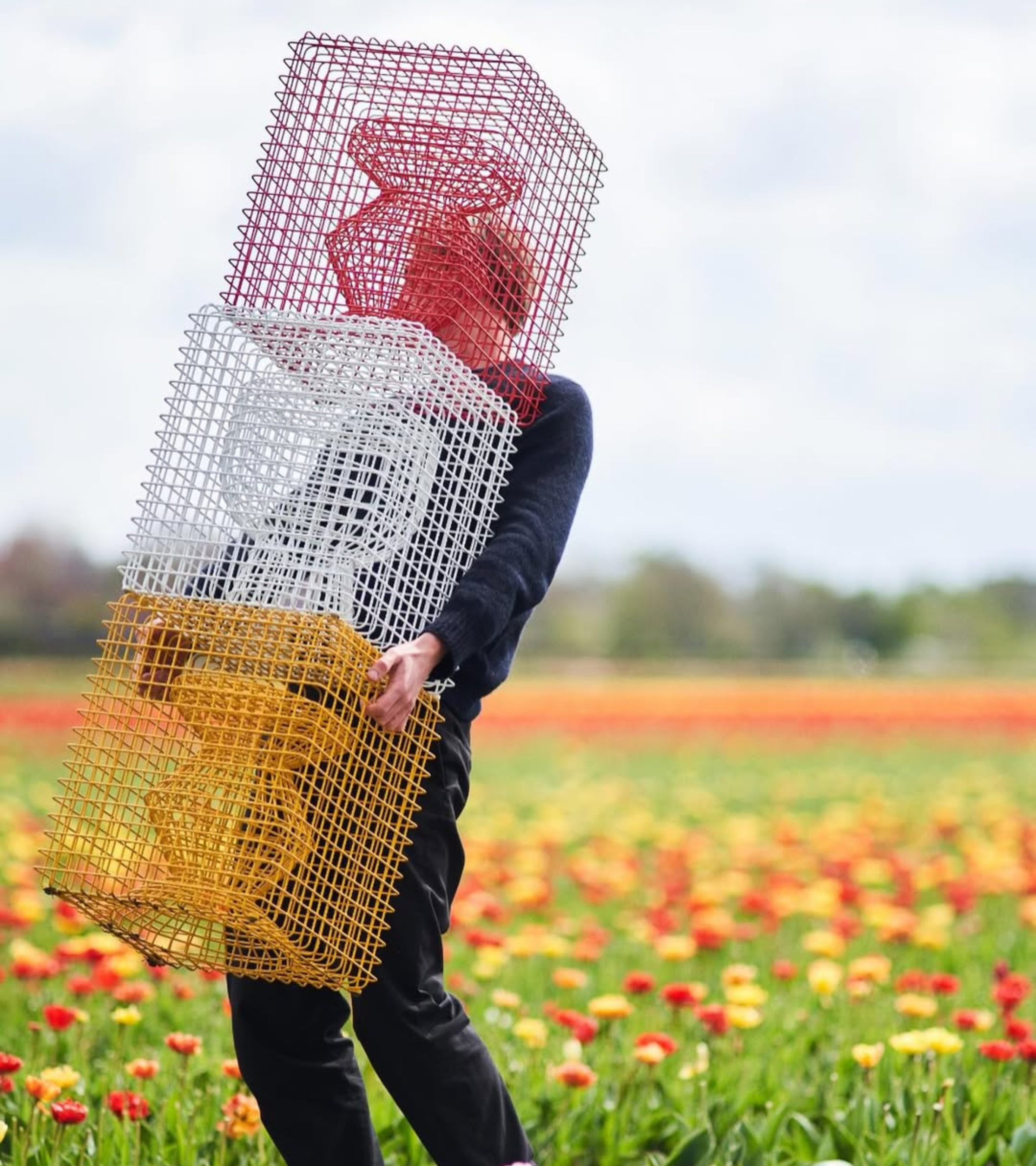 ZIG ZAG WIRE rosa dekorativer Hocker