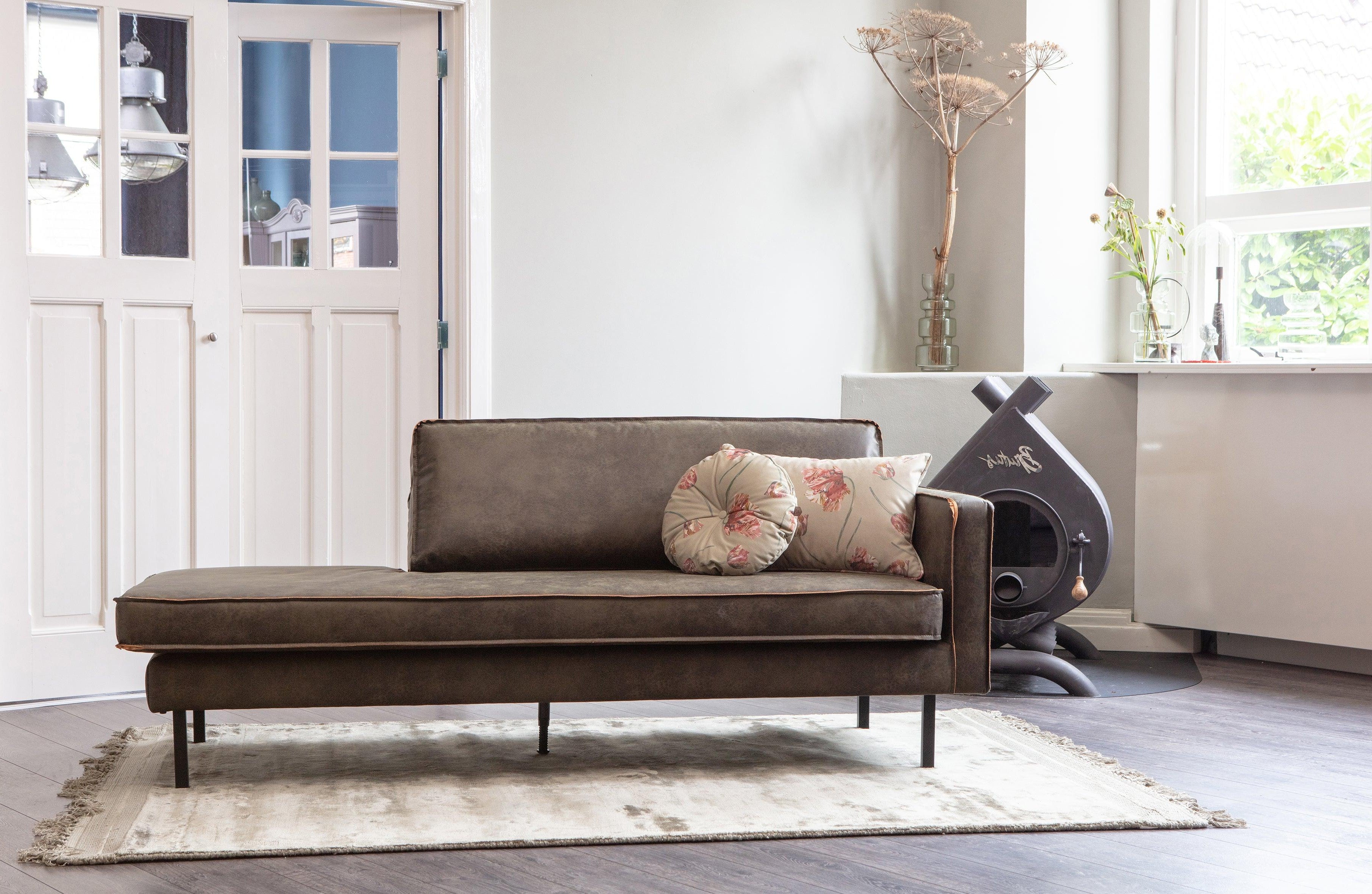 Velvet chaise -right Rodeo Khaki