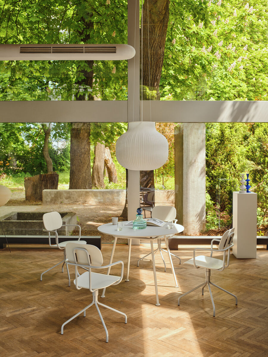 Krzesło obrotowe NEW SCHOOL beżowy [Milena] MDD    Eye on Design