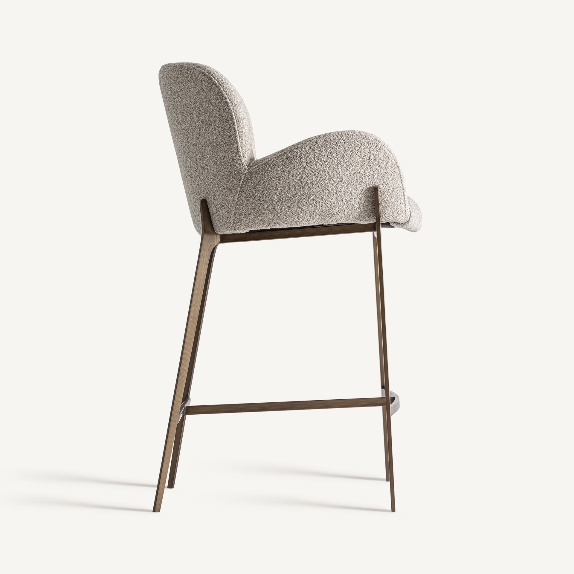 Barkruk GERB beige met geborsteld gouden onderstel