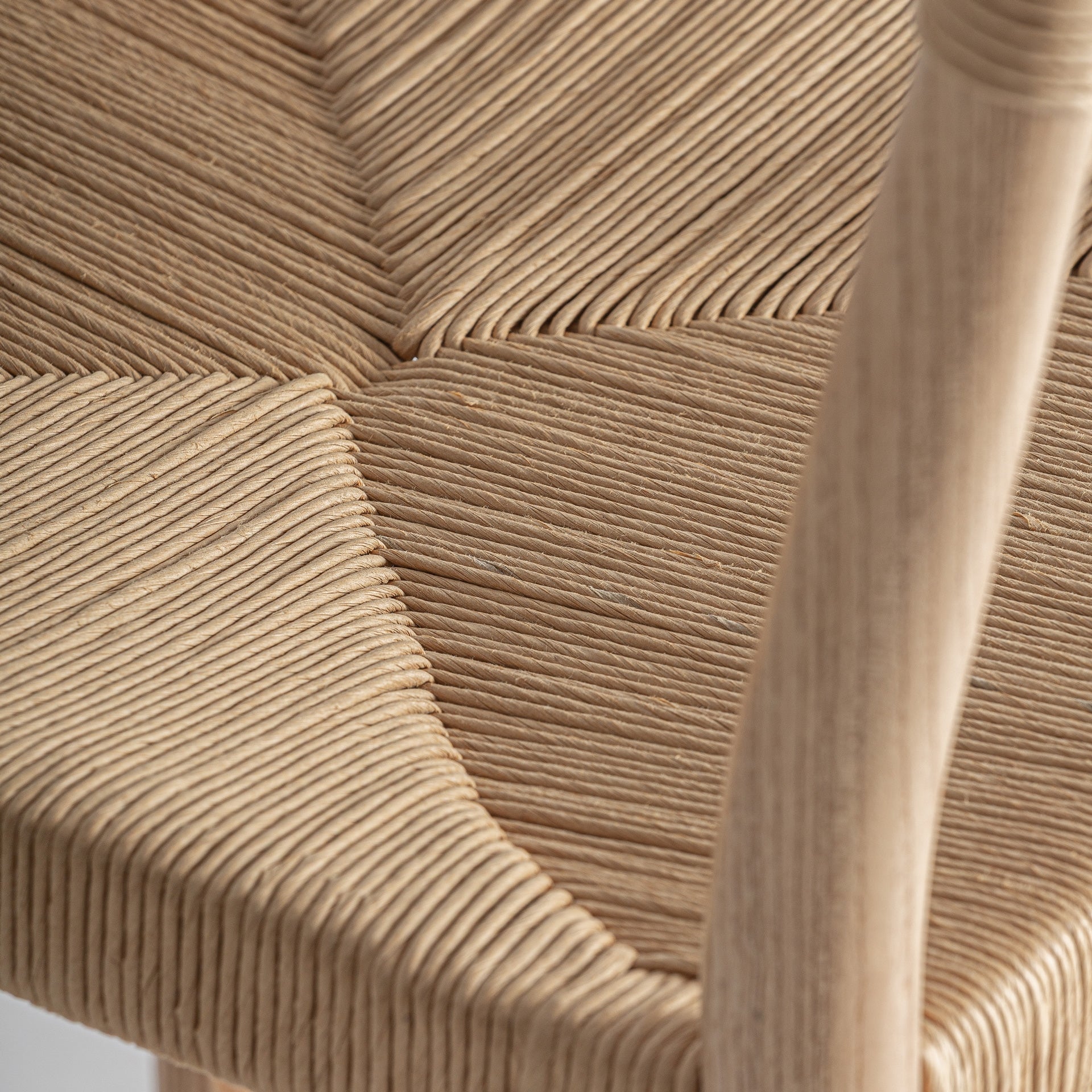 JALEHA Bar Stool in Elm Wood