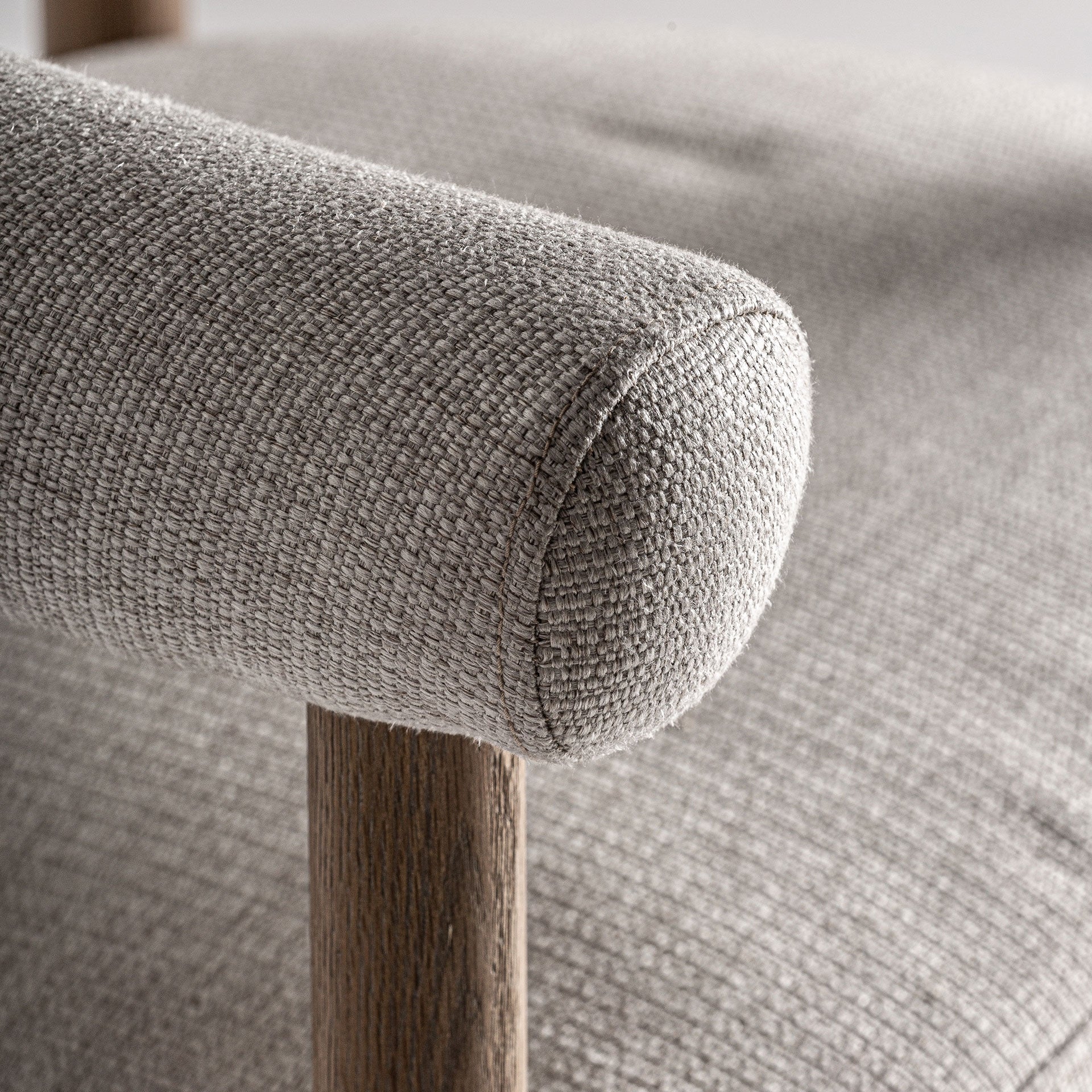 Barstuhl LAZINS beige mit Eschenbasis