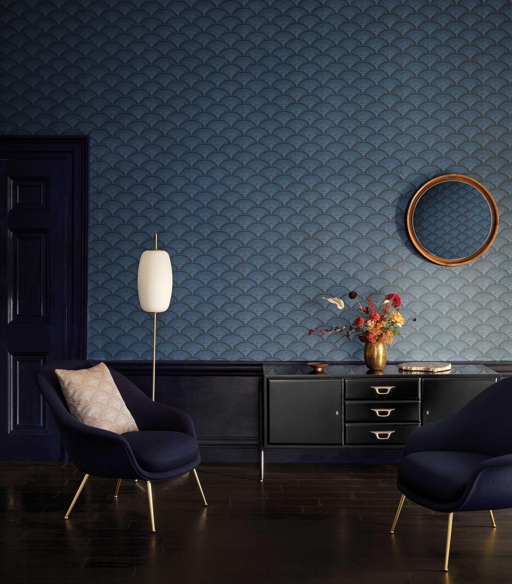 Wallpaper with a geometric feather fan pattern art deco CONTEMPORARY COLLECTION - White Feather Fan