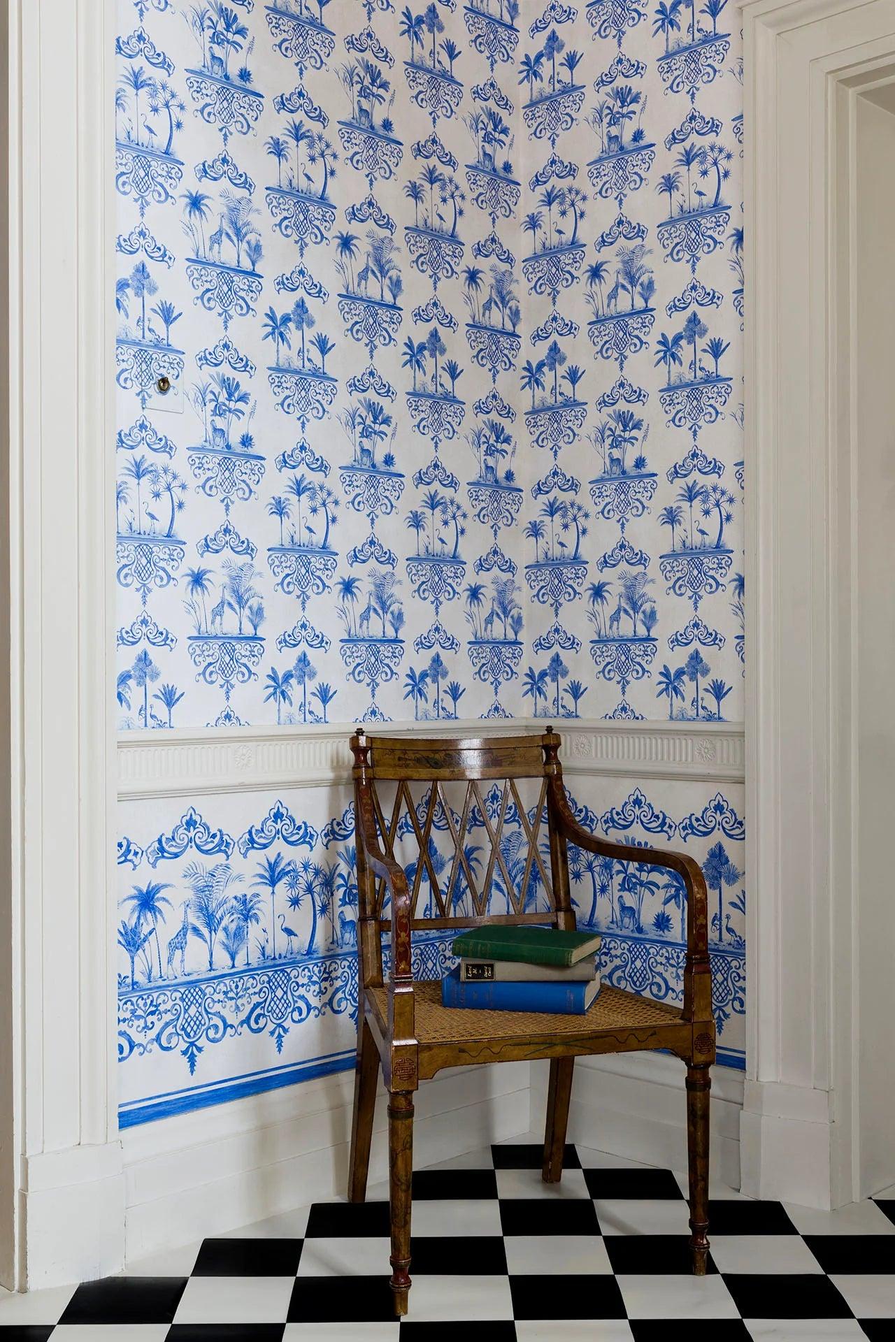 Wallpaper border with a plant and animal motif FOLIE - Rousseau Border purple