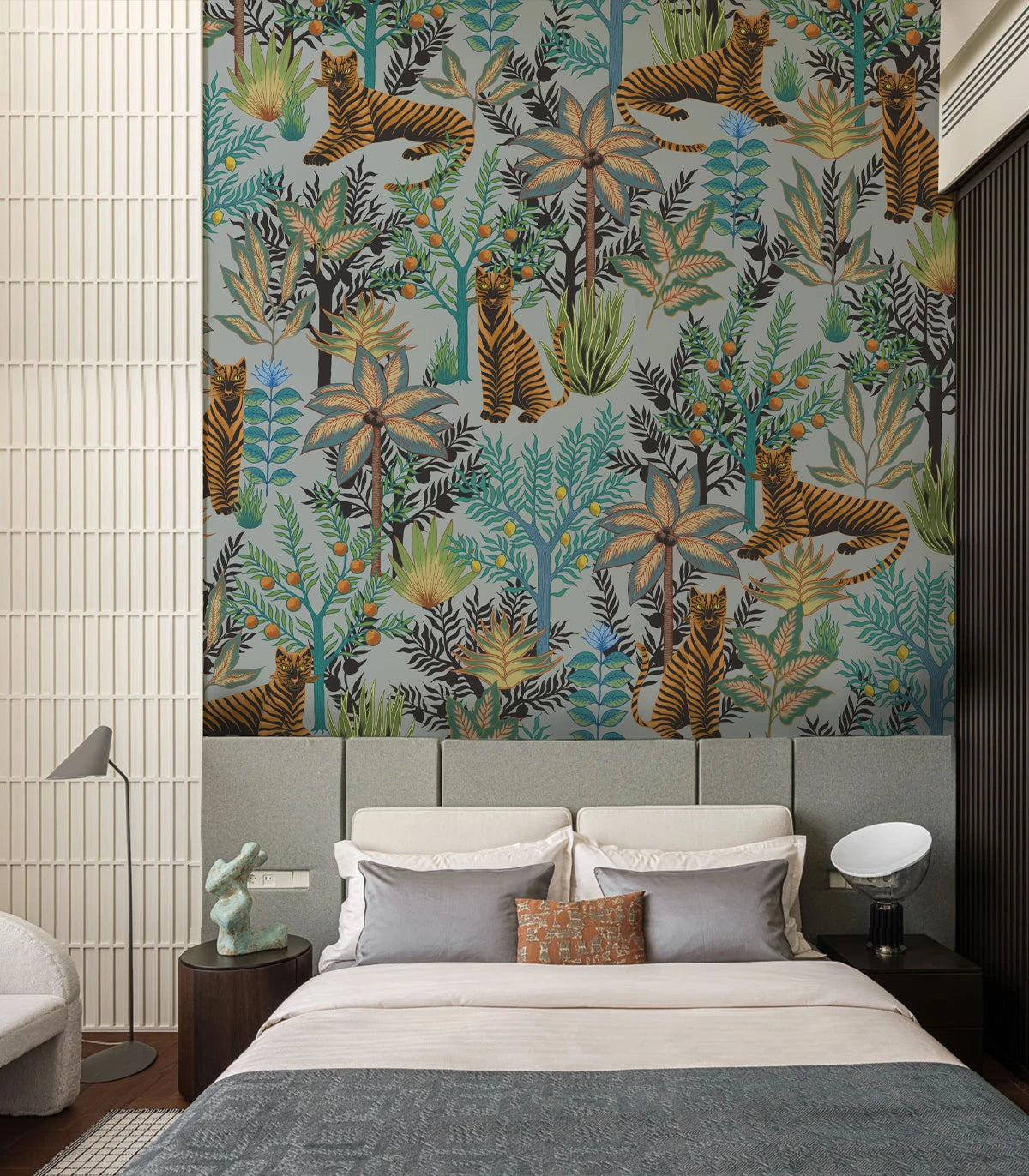 Tapete mit Pflanzen- und Tiermotiv GOLD TIGERS HELLBLAU mit Gold