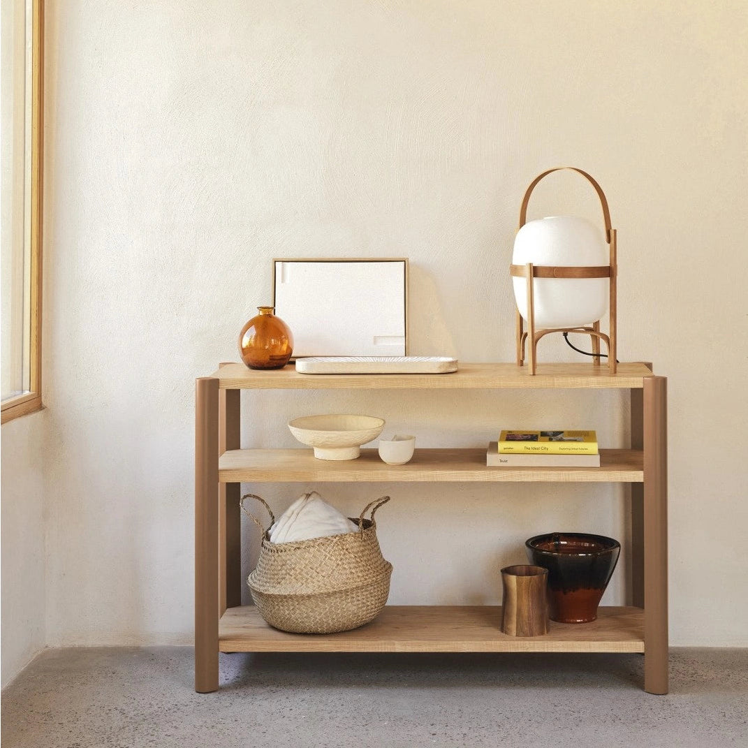 Regał BONA drewno dębowe z brązową podstawą