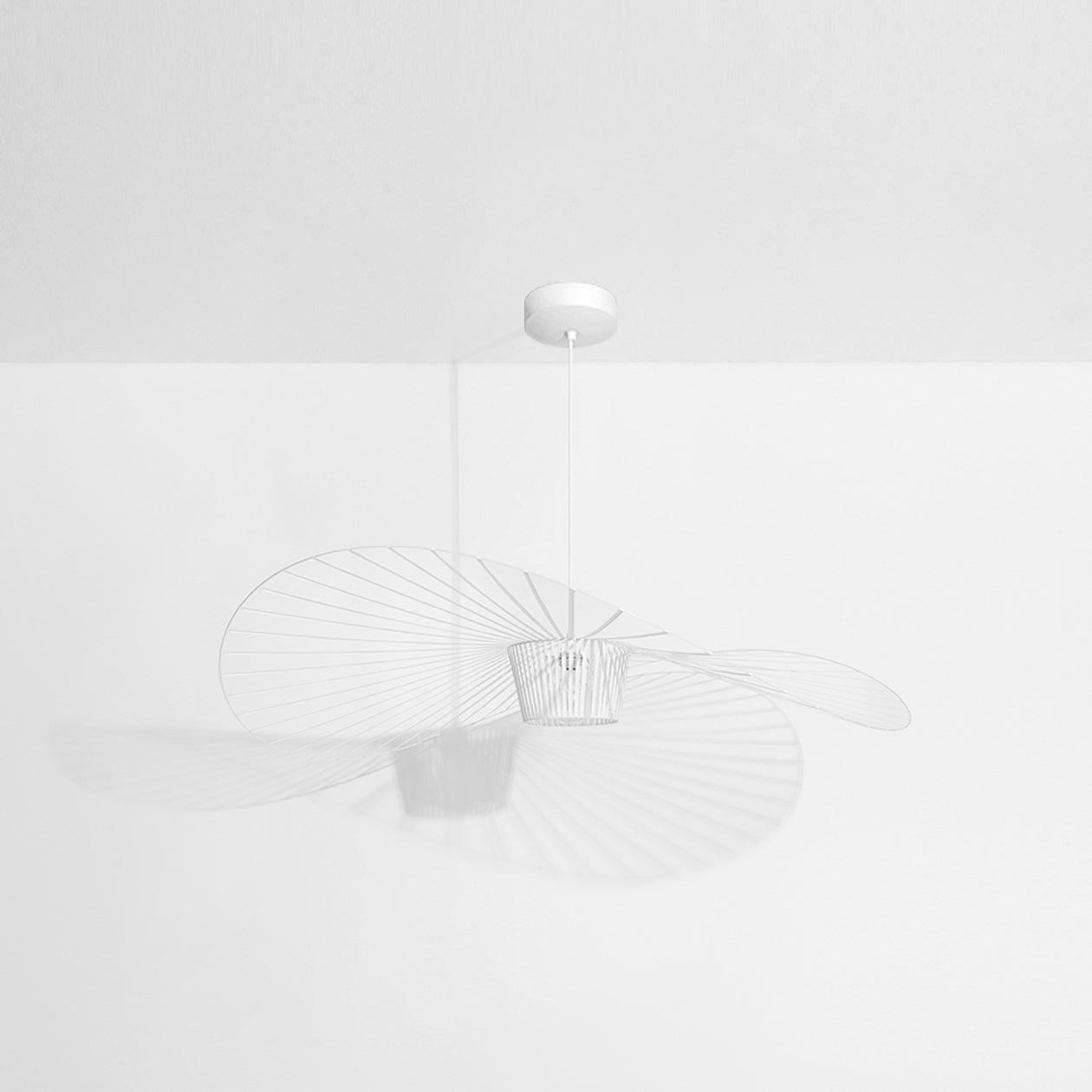 Lampa wisząca VERTIGO biały – Petite Friture
