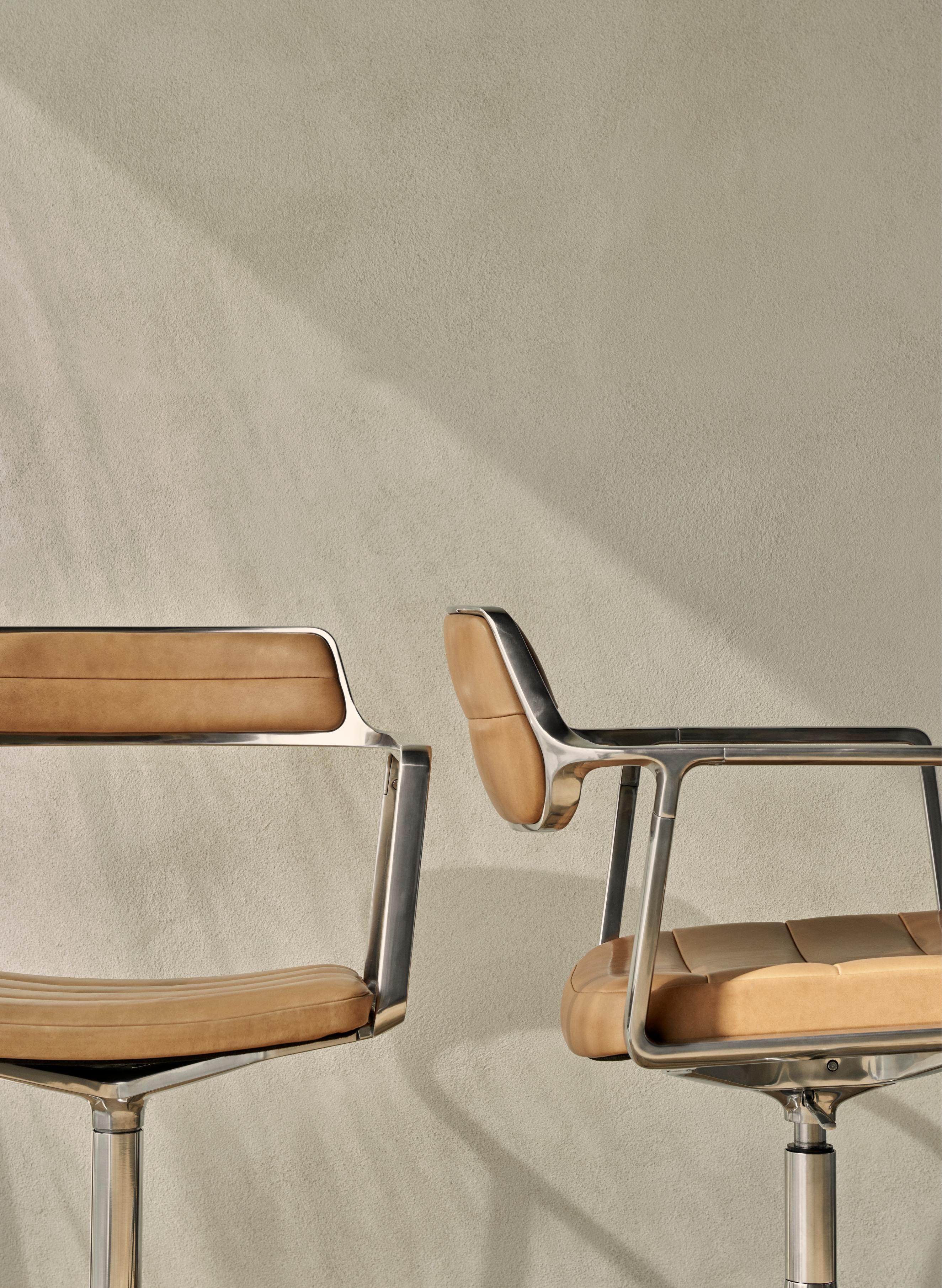 Bürostuhl 453+ karamellfarbene Leder mit Metallbasis