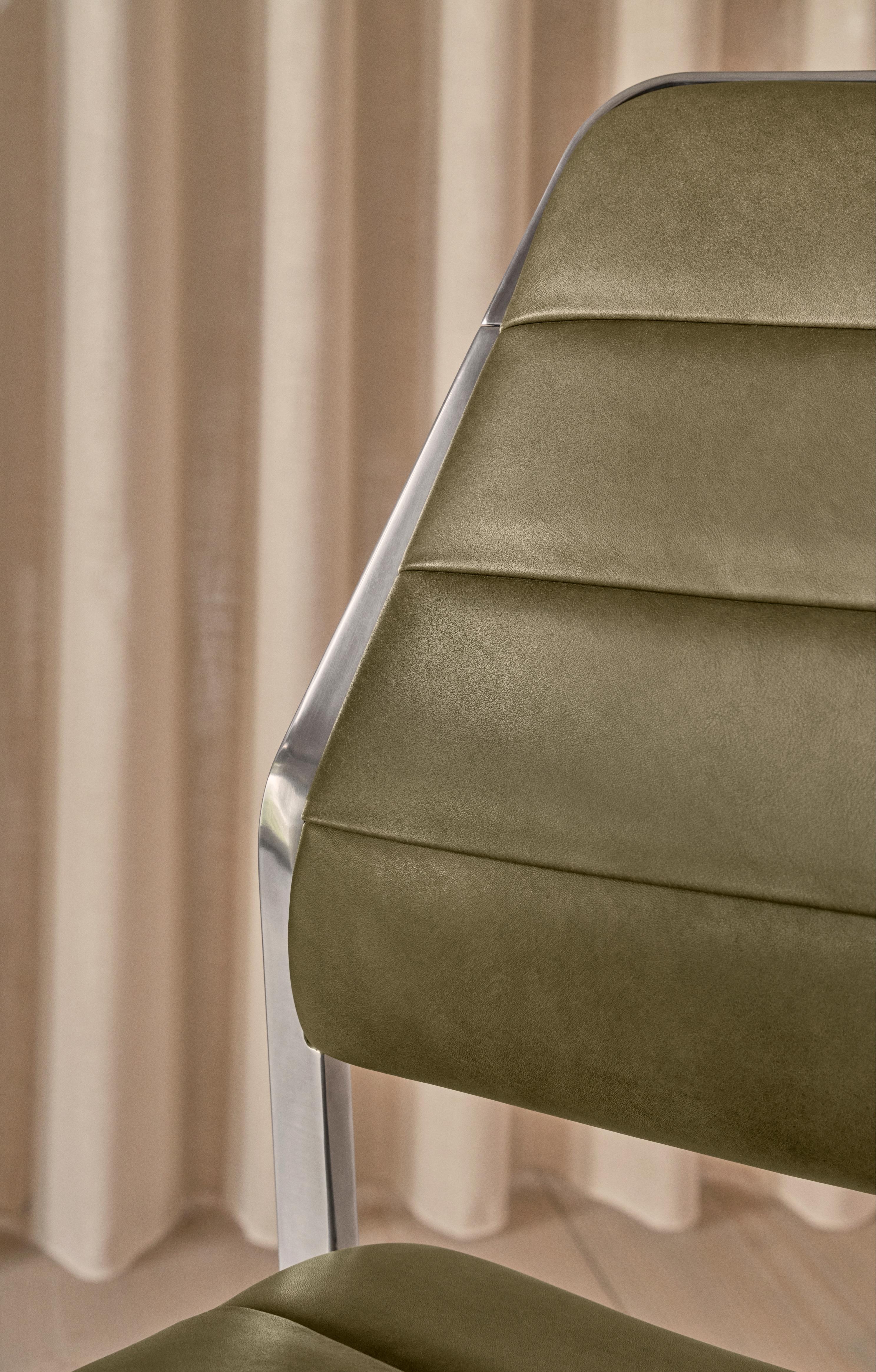 Bureau stoel 454 groene leer met metalen basis