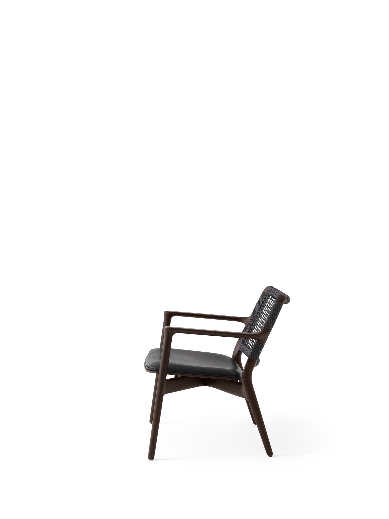 Fauteuil CABIN zwart leer met donkere eiken basis