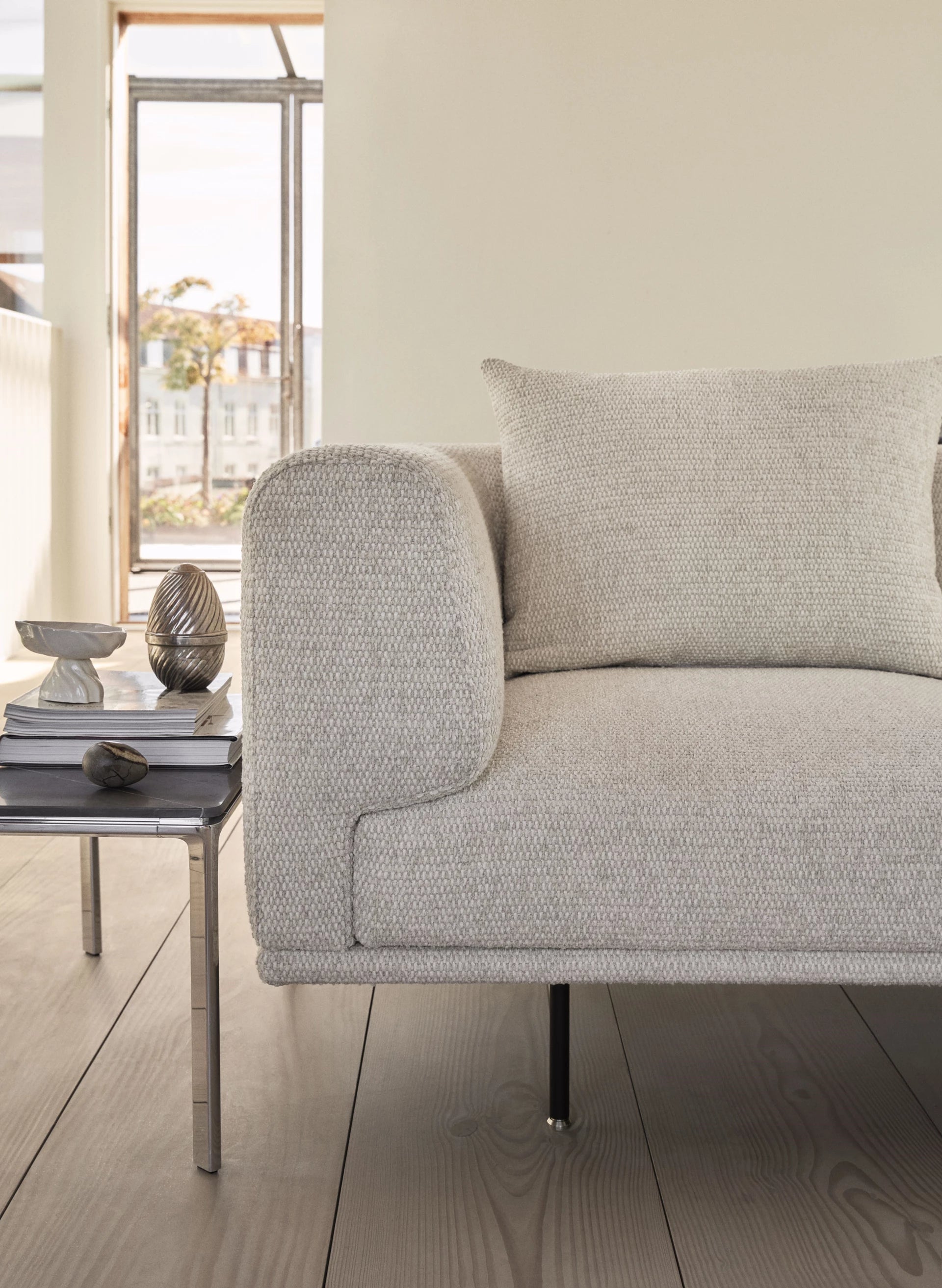 Sofa 2-zits CHIMNEY bruin boucle met stalen basis