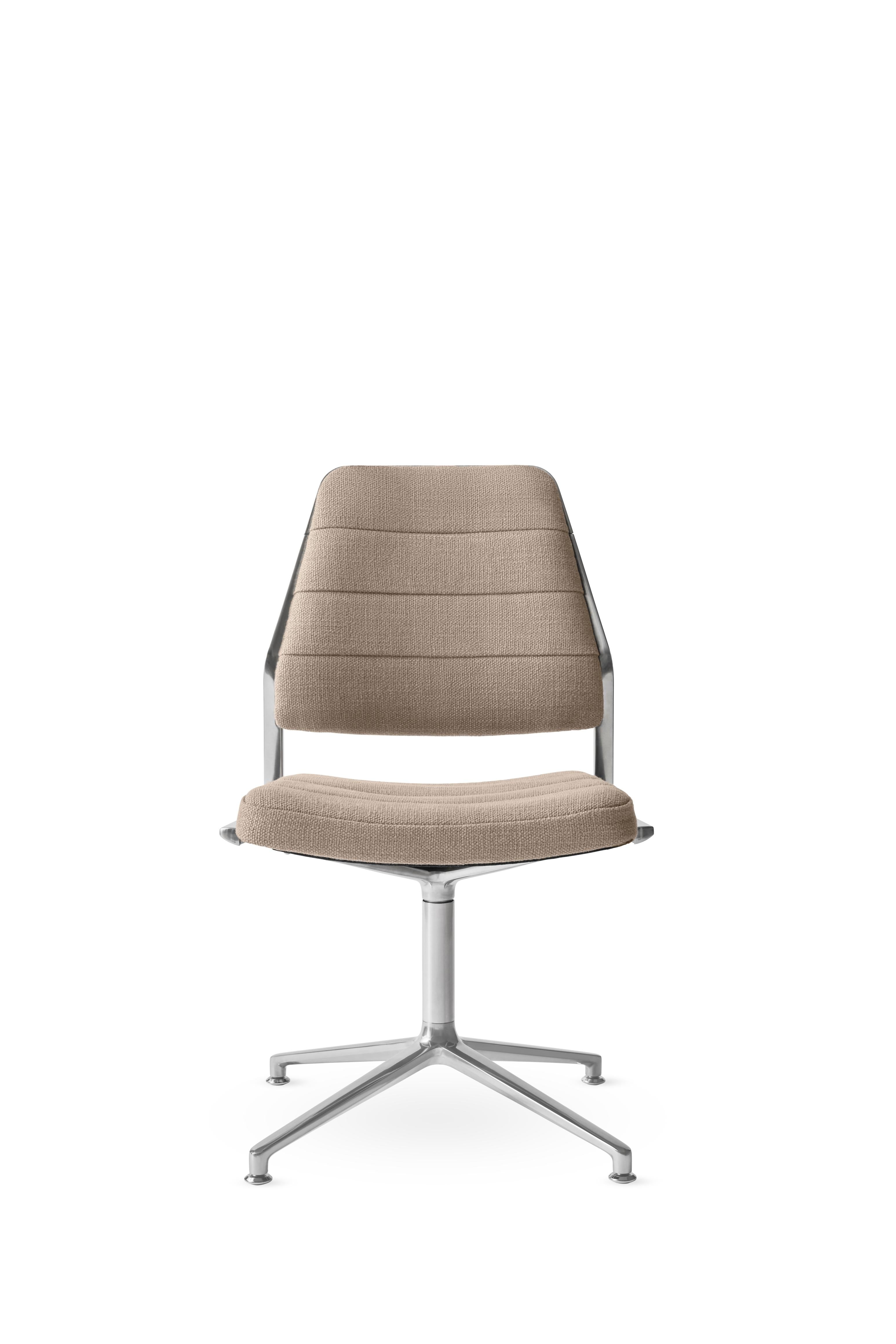 Bureau stoel 454 in zandkleurige stof met metalen basis