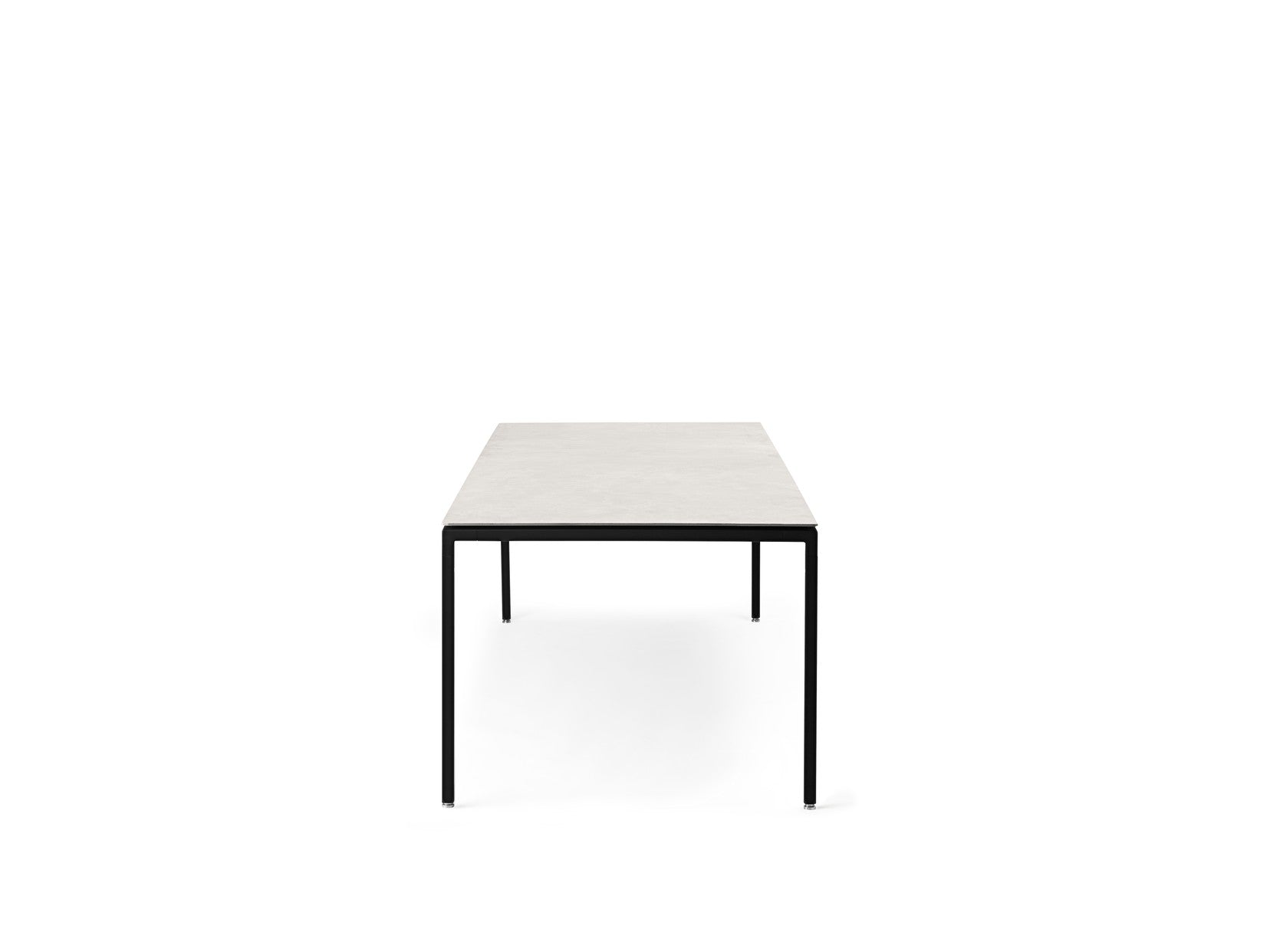 Tafel 971 grijs keramisch blad met donkere stalen basis