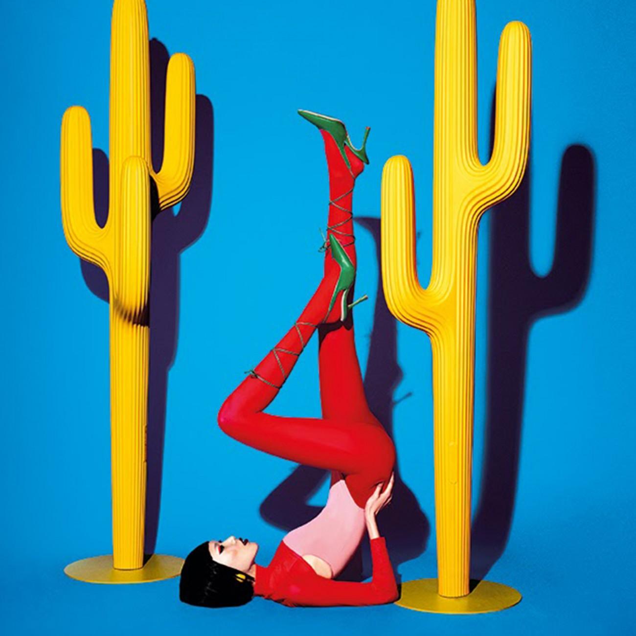 Wieszak SAGUARO biały Qeeboo    Eye on Design