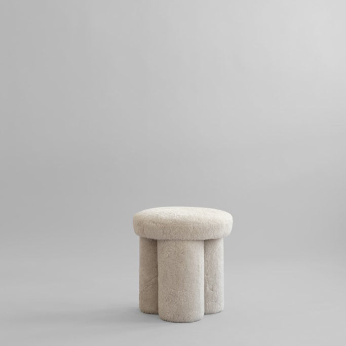 Hocker in schapenwol BIG FOOT zandkleurig