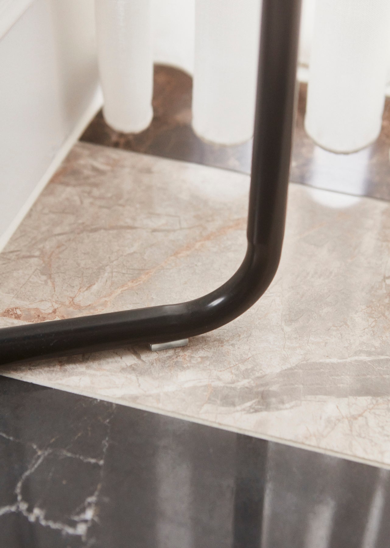 [niedostępne u producenta] Ławka ANGUI z tkaniną boucle zielony AYTM    Eye on Design