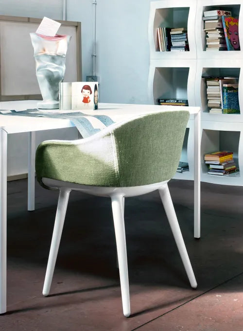 Krzesło CYBORG LADY czarny skóra Magis    Eye on Design