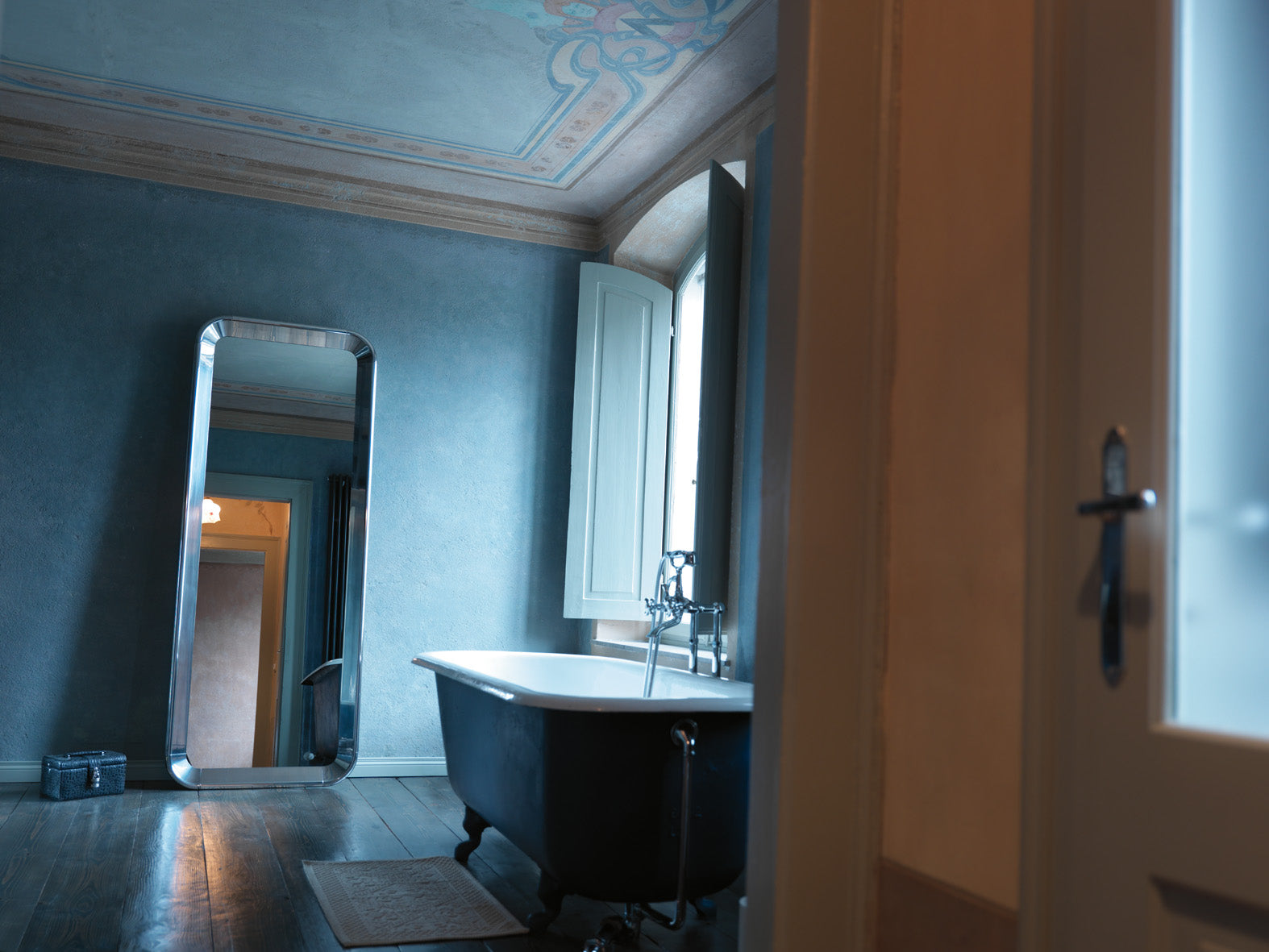 Lustro ścienne DEJA-VU Magis    Eye on Design