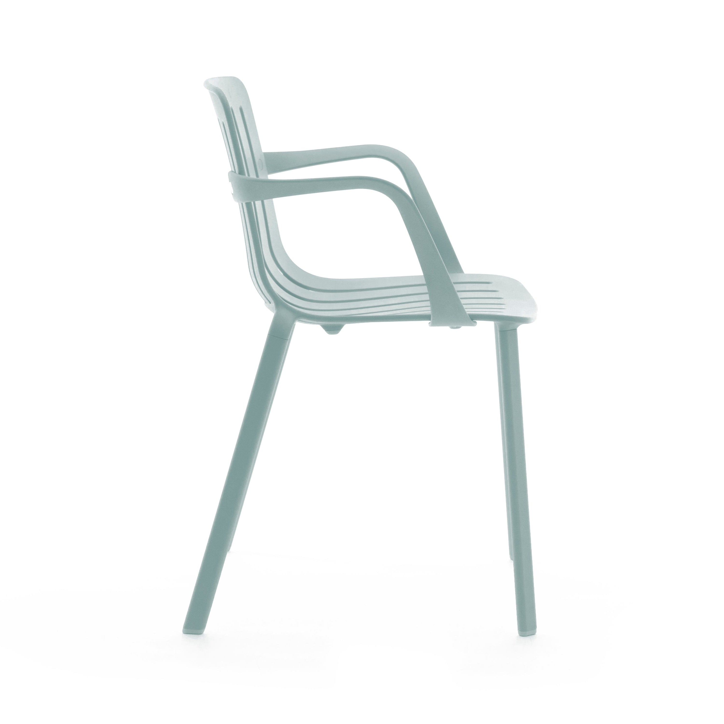 Krzesło zewnętrzne z podłokietnikami PLATO jasnoniebieski Magis    Eye on Design