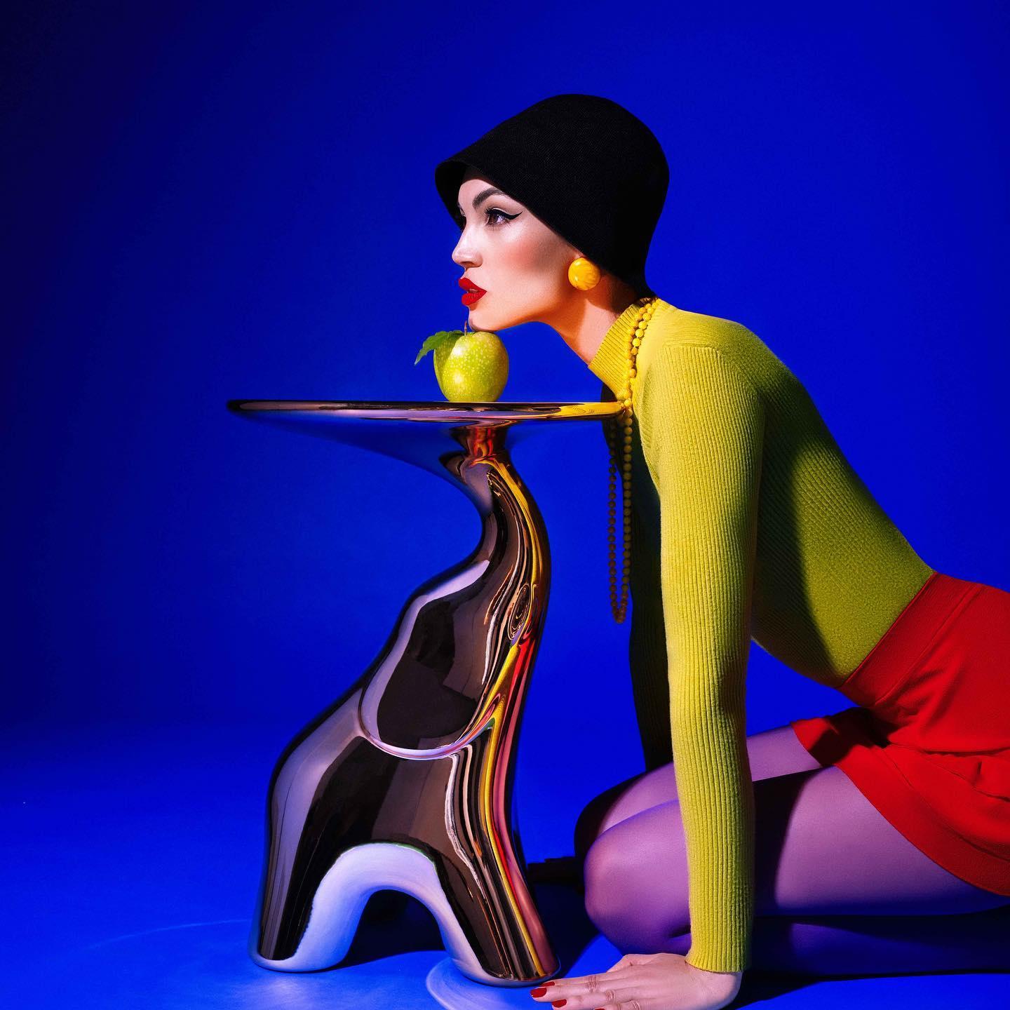 Stolik PAKO terakota Qeeboo    Eye on Design